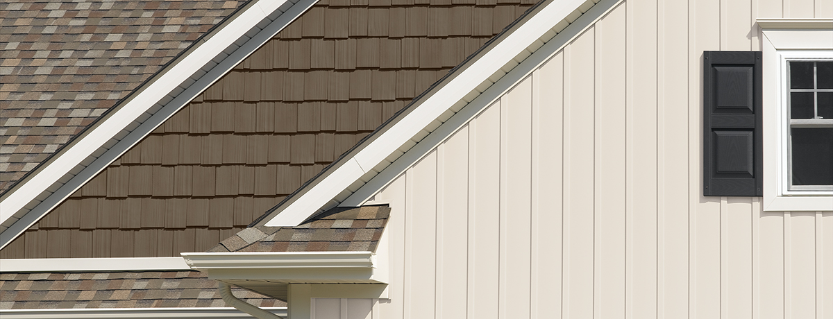 Board and batten vinyl siding